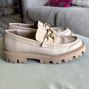 Zara Lug Loafers in Cream with Gold Hosrsebits